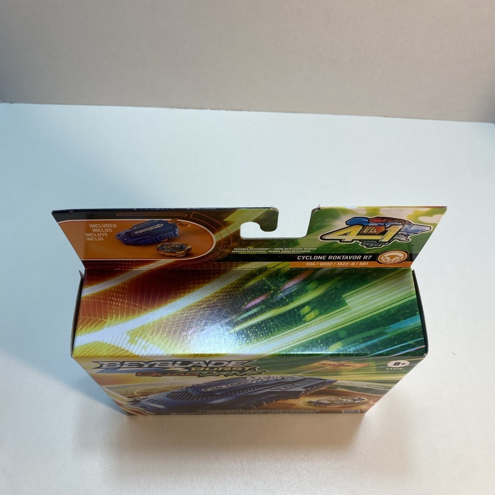 Beyblade Burst QuadDrive Cyclone Fury String Launcher Set Battle Roktavor R7 NEW - Picture 5 of 6